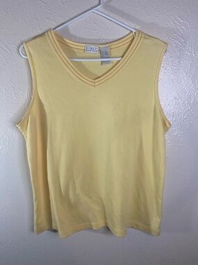 Koret Pale Yellow V-Neck Sleeveless Tank Top